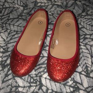 Sparkly dress shoes 👠